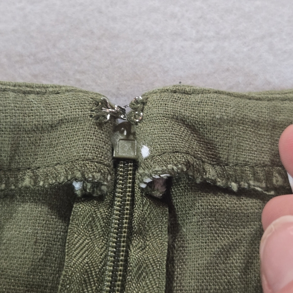 House of Harlow 1960 Olive Green Midi Skirt Size M Minimalist Chic - Picture 7 of 7